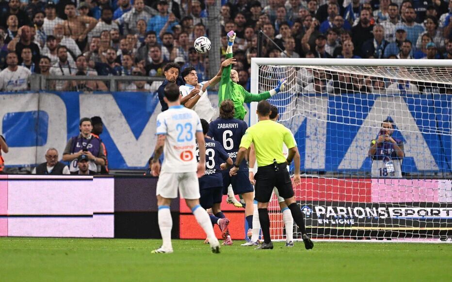 不知道有没, 林伍德一脚