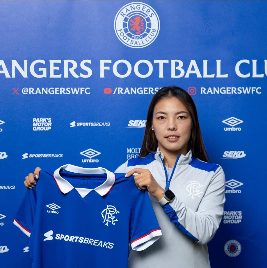 尽管经历了, 项荣誉 尽管经历了, 项荣誉