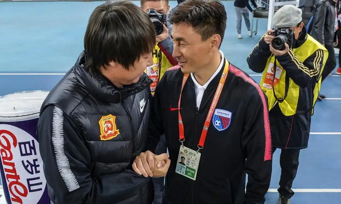 年的, bt 年的, bt